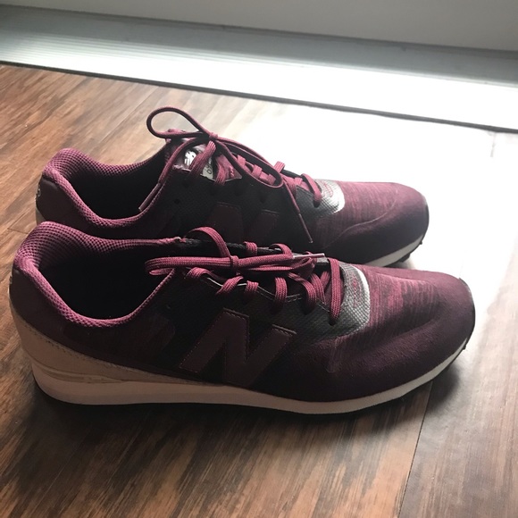 Women’s New Balance sneakers - Picture 2 of 4